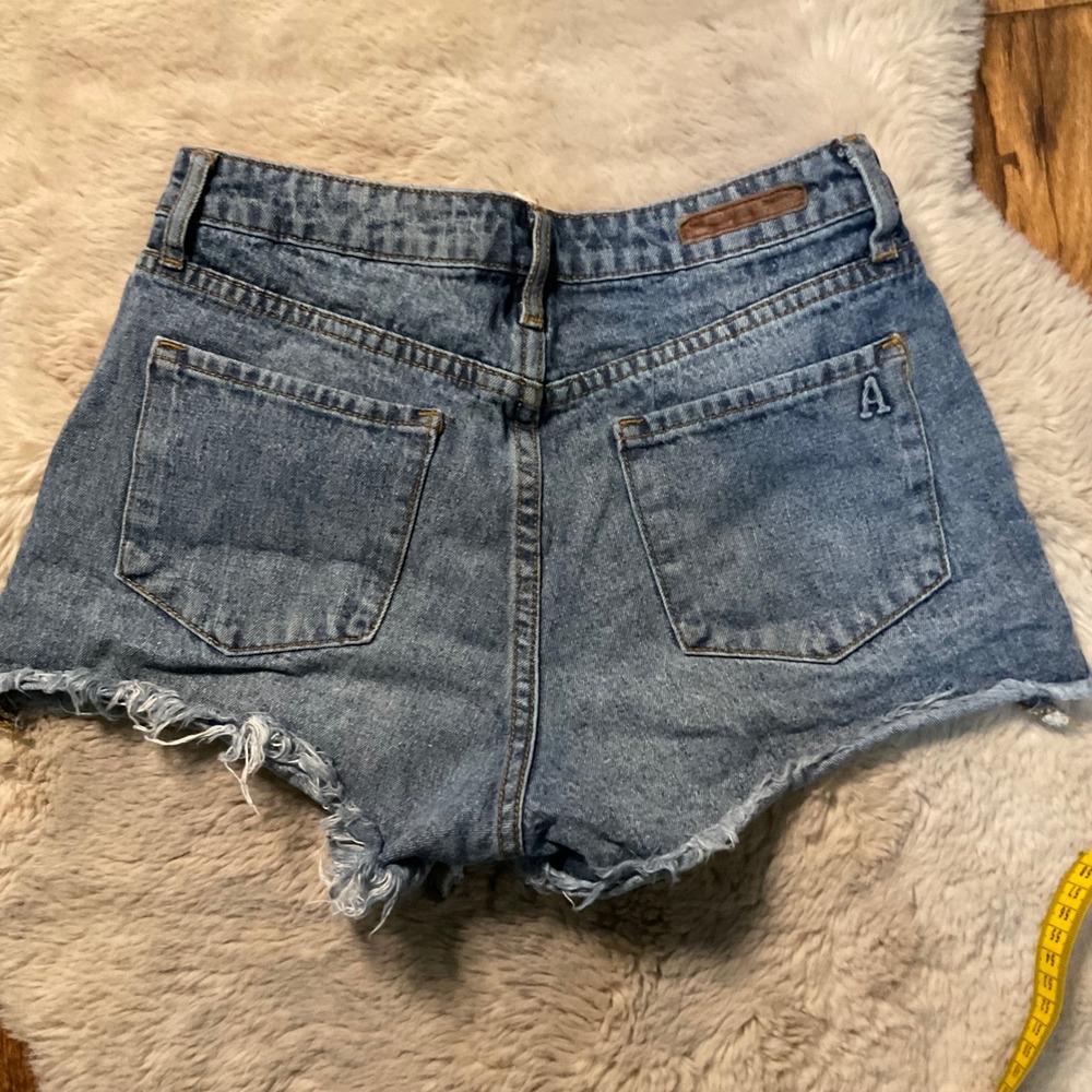 Articles Of Society Denim Shorts Size 25 Raw Hem Medium Blue Womens - Picture 7 of 8